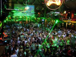 fiestas-apertura-ibiza-2011-opening-party-L-BGFbtU