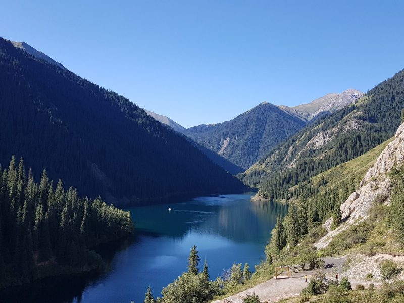 lagos kolsai Descubre la belleza de los lagos Kolsai en Kazajistán 20220804 083830 scaled