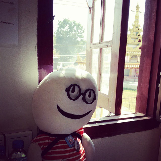 #buenosdias desde #nyaungshwe. En el #lagoinle @stabri y @dondetemetes nos vamos a dar una vuelta en bici antes de volver a #yangon #viajar #viajes #myanmar #birmania #DTMMyanmar