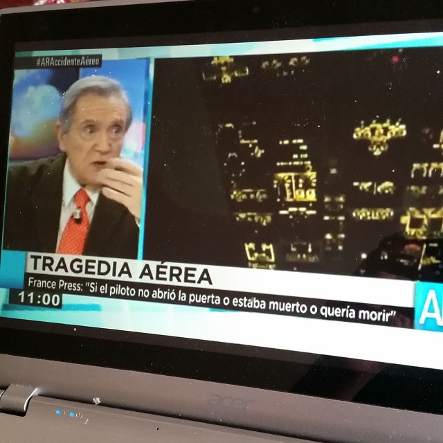 Sensacionalismo de @telecinco #telecinco. Donde el accidente de #germanwings fue culpa del piloto que o falleció o se suicidó.  Eso segun #francepress